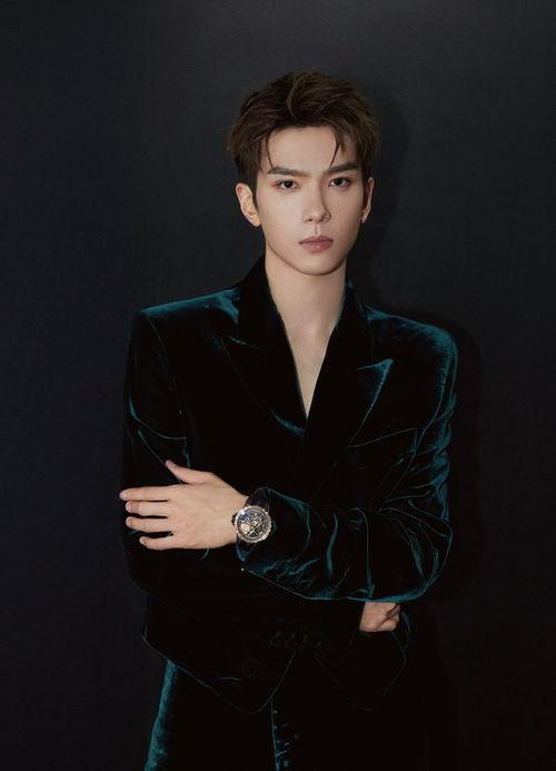我的前半生演员戴的什么表